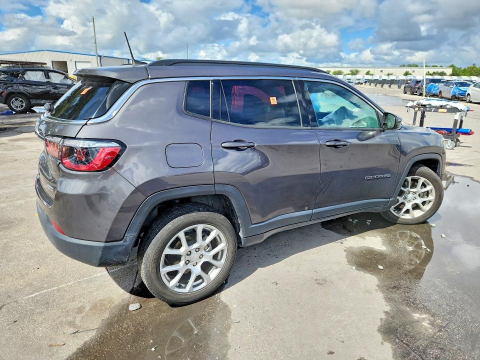 67576096 :رقم المزاد ، 3C4NJDFN4RT158239 vin ، 2024 Jeep Compass مزاد بيع