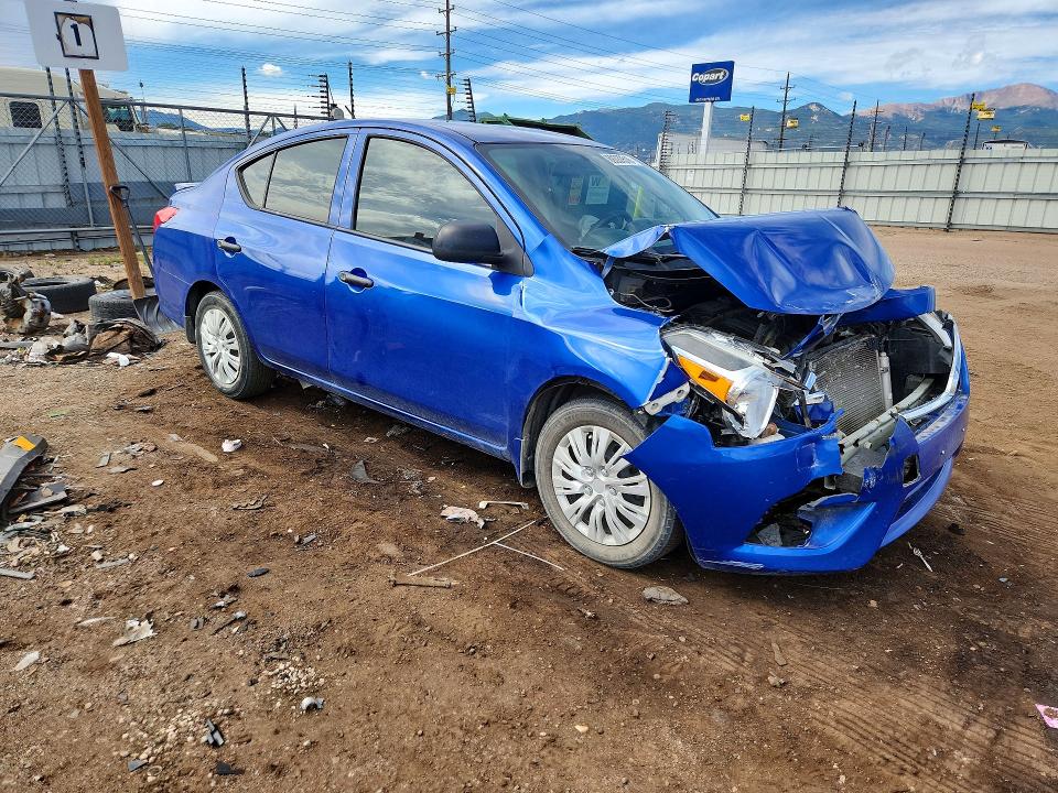 2015 Nissan Versa მანქანა იყიდება აუქციონზე, vin: 3N1CN7AP1FL861169, აუქციონის ნომერი: 69337516