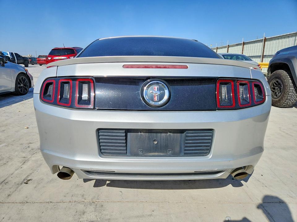 2014 Ford Mustang მანქანა იყიდება აუქციონზე, vin: 1ZVBP8AM9E5271649, აუქციონის ნომერი: 69365146