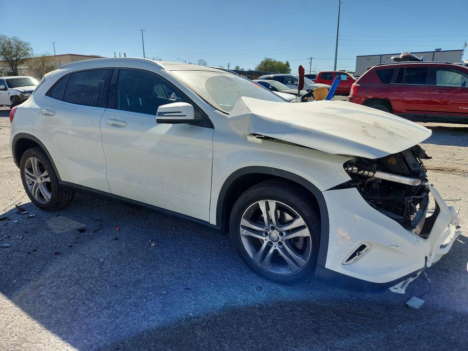2015 Mercedes-benz Gla მანქანა იყიდება აუქციონზე, vin: WDCTG4EB5FJ167249, აუქციონის ნომერი: 69245156