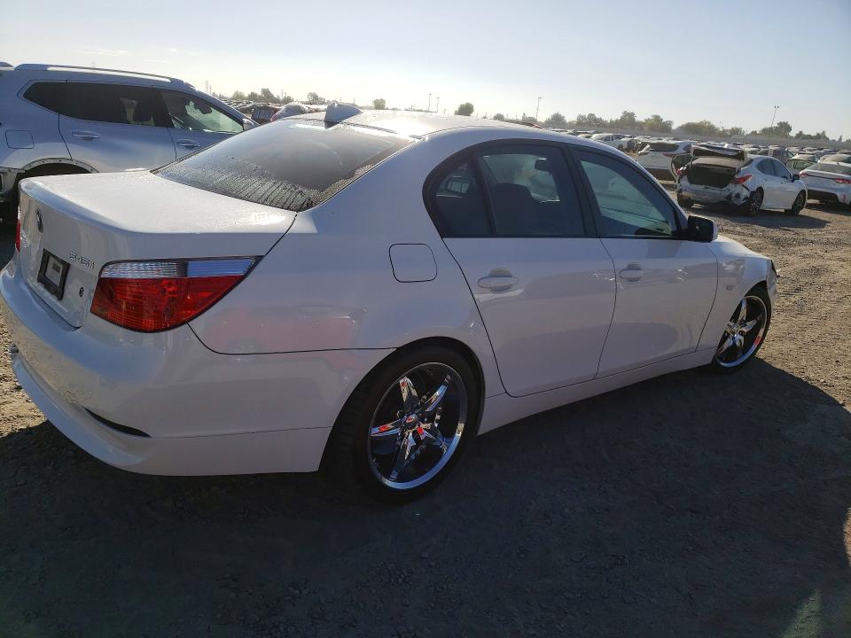 70551226 :رقم المزاد ، WBANB33554B113216 vin ، 2004 Bmw 545 مزاد بيع
