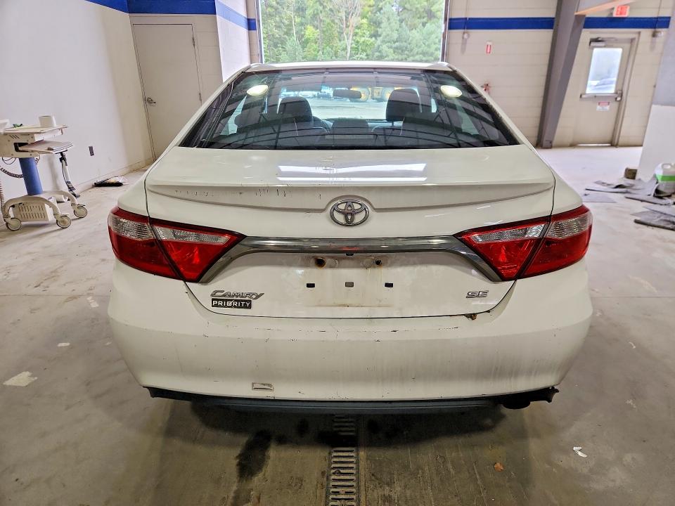 Aukcja sprzedaży 2016 Toyota Camry, vin: 4T1BF1FK5GU140338, numer aukcji: 70028786