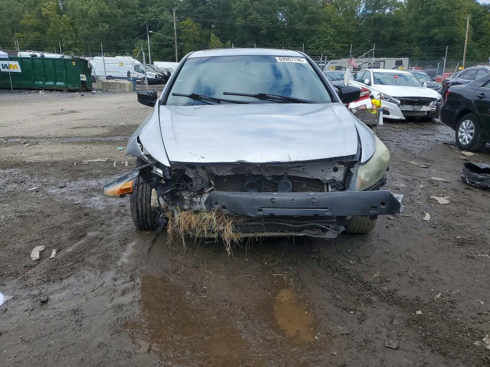 Продаж на аукціоні авто 2011 Honda Accord, vin: 1HGCP3F8XBA012517, номер лоту: 69987746