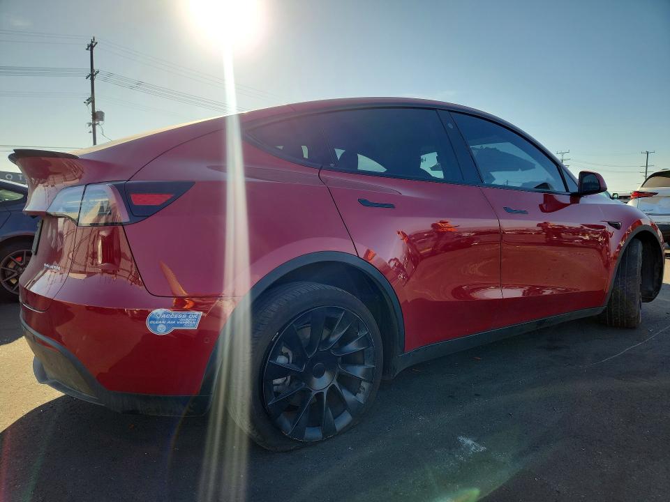 Продажа на аукционе авто 2021 Tesla Model Y, vin: 5YJYGDEE9MF199423, номер лота: 70285596