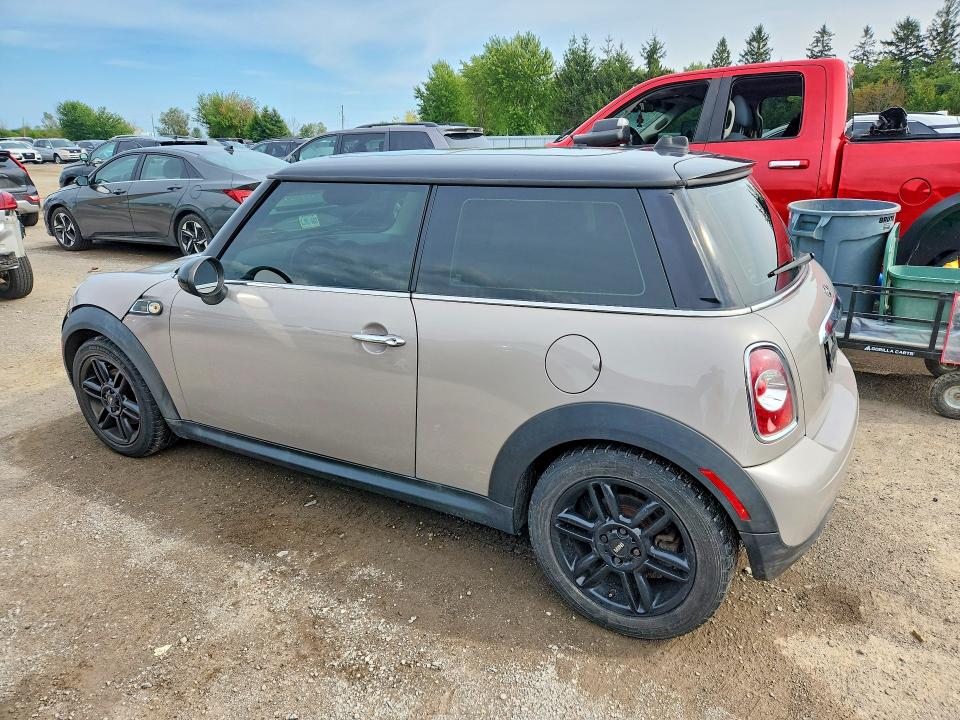 2013 Mini Cooper მანქანა იყიდება აუქციონზე, vin: WMWSU3C50DT689724, აუქციონის ნომერი: 65833436