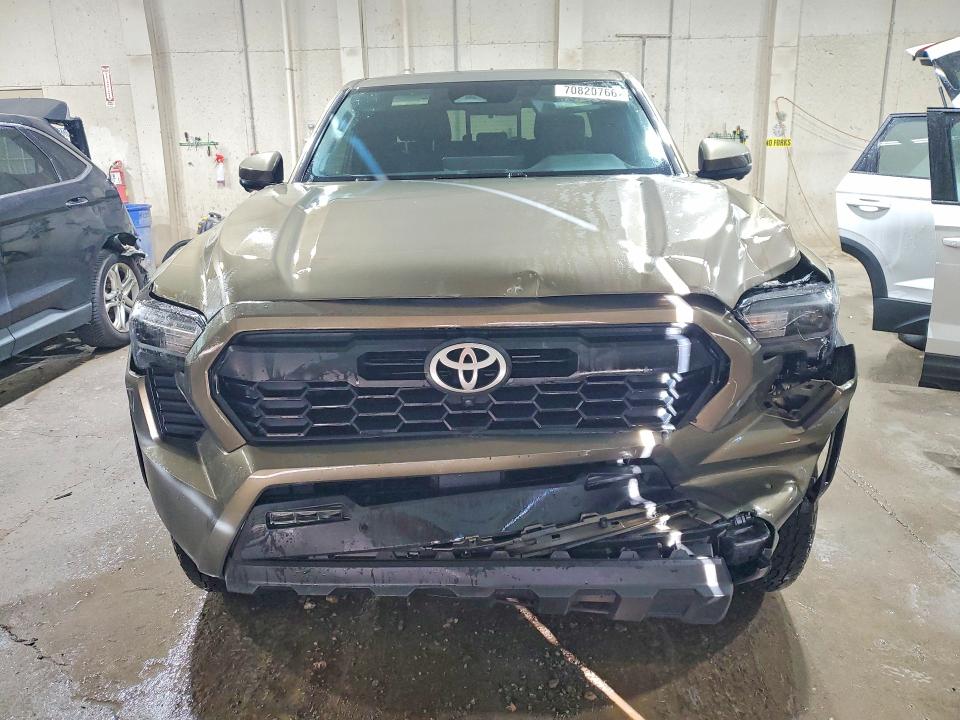 2024 Toyota Tacoma მანქანა იყიდება აუქციონზე, vin: 3TMLB5JN4RM004397, აუქციონის ნომერი: 70820766