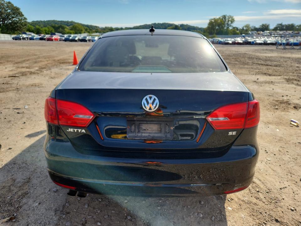 69896446 :رقم المزاد ، 3VWD07AJ6EM423703 vin ، 2014 Volkswagen Jetta مزاد بيع