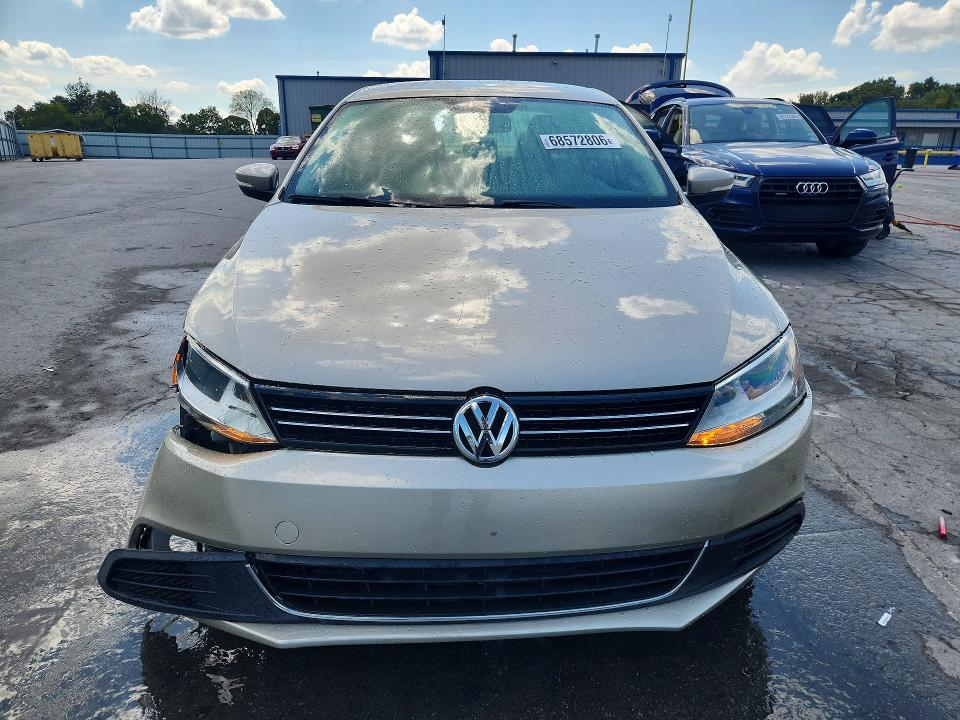 2013 Volkswagen Jetta მანქანა იყიდება აუქციონზე, vin: 3VWLL7AJ4DM232704, აუქციონის ნომერი: 68572806