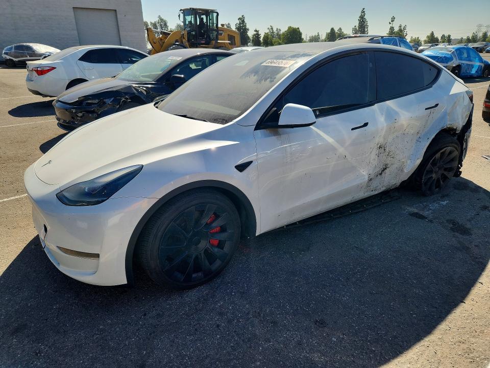 Продаж на аукціоні авто 2021 Tesla Model Y, vin: 7SAYGDED8RF008883, номер лоту: 69648576
