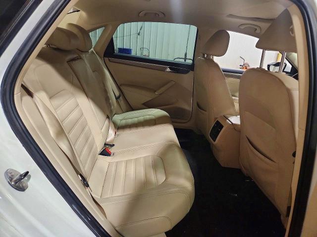 Продаж на аукціоні авто 2017 Volkswagen Passat, vin: 1VWCT7A31HC068918, номер лоту: 71157426