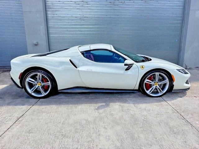 Продажа на аукционе авто 2024 Ferrari 296 Gts, vin: ZFF01SMA4R0300862, номер лота: 70372956