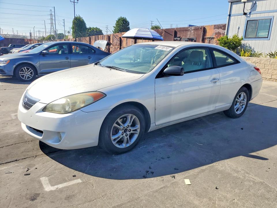 2004 Toyota Camry Solara მანქანა იყიდება აუქციონზე, vin: 4T1CE38P54U781044, აუქციონის ნომერი: 69708766