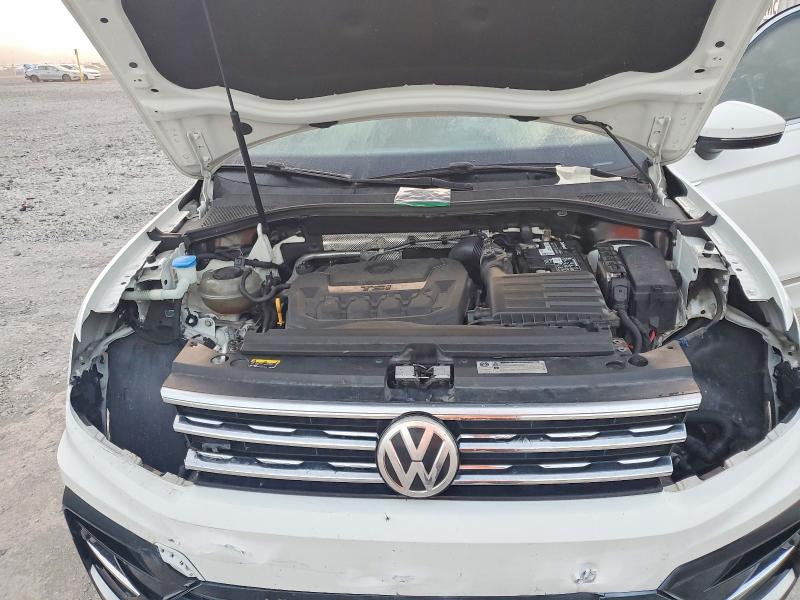 Продажа на аукционе авто 2018 Volkswagen Tiguan, vin: 3VV5B7AX2JM197435, номер лота: 69784106
