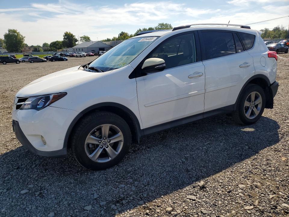 68354466 :رقم المزاد ، JTMRFREV4FD160916 vin ، 2015 Toyota Rav4 مزاد بيع