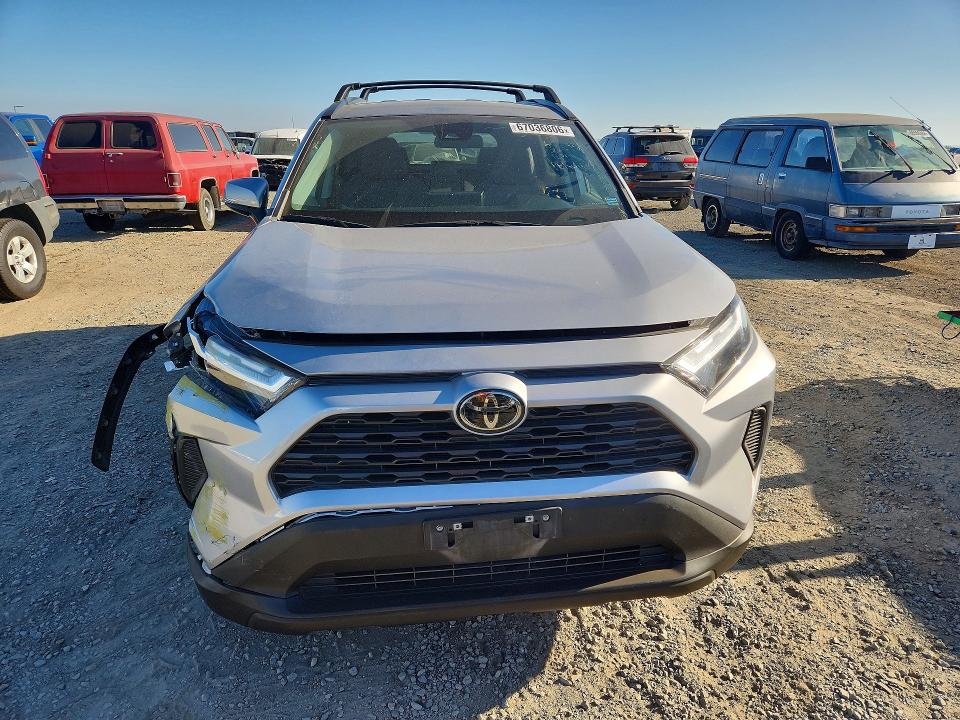 Продажа на аукционе авто 2023 Toyota Rav4, vin: 2T3W1RFV3PC235661, номер лота: 67036806