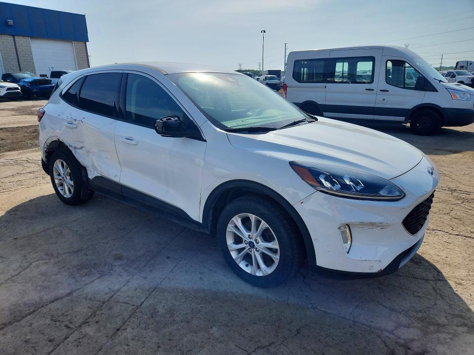 2022 Ford Escape მანქანა იყიდება აუქციონზე, vin: 1FMCU9H65NUA15359, აუქციონის ნომერი: 67423556