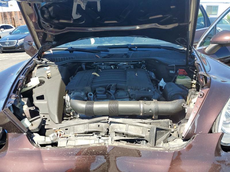 62246106 :رقم المزاد ، WP1AA2A26ELA05687 vin ، 2014 Porsche Cayenne مزاد بيع