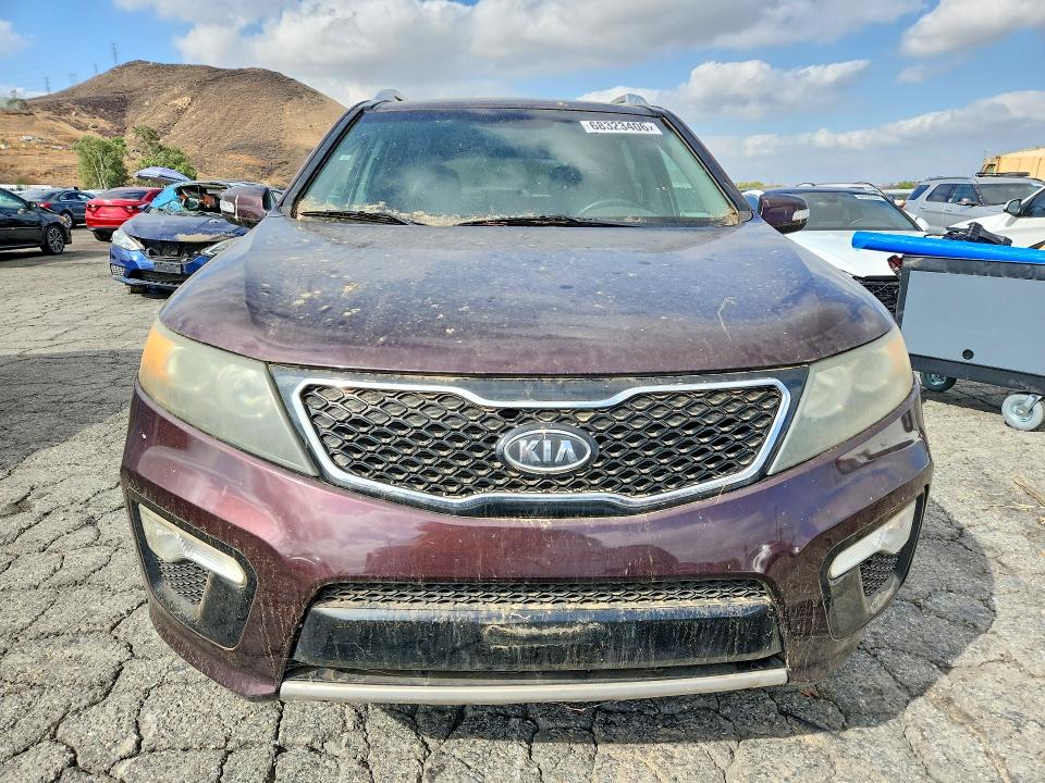 68323406 :رقم المزاد ، 5XYKWDA21BG174798 vin ، 2011 Kia Sorento مزاد بيع
