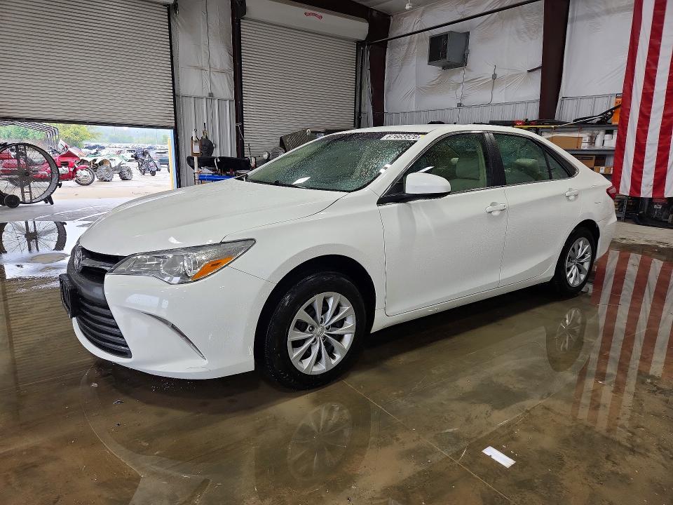 2016 Toyota Camry მანქანა იყიდება აუქციონზე, vin: 4T4BF1FKXGR556617, აუქციონის ნომერი: 67663526