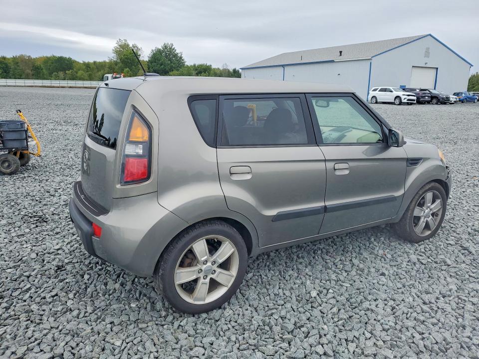 67811236 :رقم المزاد ، KNDJT2A23A7192983 vin ، 2010 Kia Soul مزاد بيع