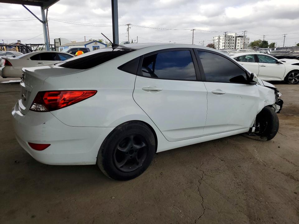 2013 Hyundai Accent მანქანა იყიდება აუქციონზე, vin: KMHCT4AE3DU537803, აუქციონის ნომერი: 67815126