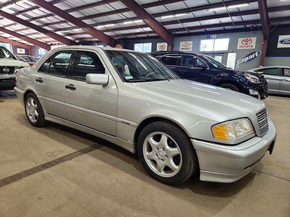 2000 Mercedes-benz C მანქანა იყიდება აუქციონზე, vin: WDBHA24G8YA859909        , აუქციონის ნომერი: 69305366