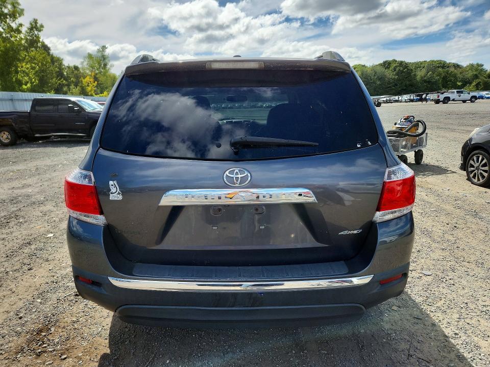 Продажа на аукционе авто 2011 Toyota Highlander, vin: 5TDBK3EH0BS048780, номер лота: 70180116