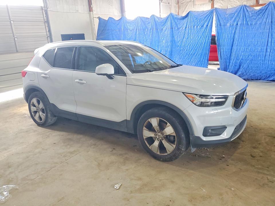 Продажа на аукционе авто 2021 Volvo Xc40, vin: YV4162UK1M2573216, номер лота: 68478246