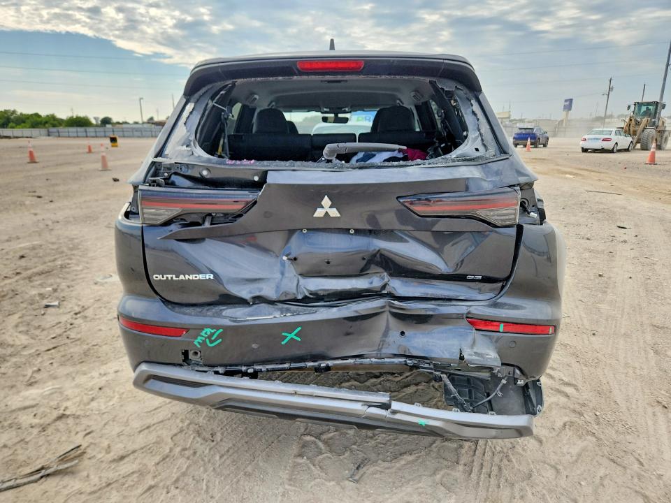 67592316 :رقم المزاد ، JA4J4VA8XSZ025670 vin ، 2025 Mitsubishi Outlander مزاد بيع