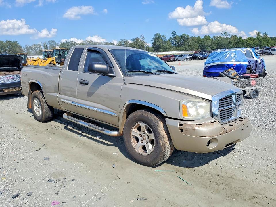 68077576 :رقم المزاد ، 1D7HW52K75S204566 vin ، 2005 Dodge Dakota مزاد بيع