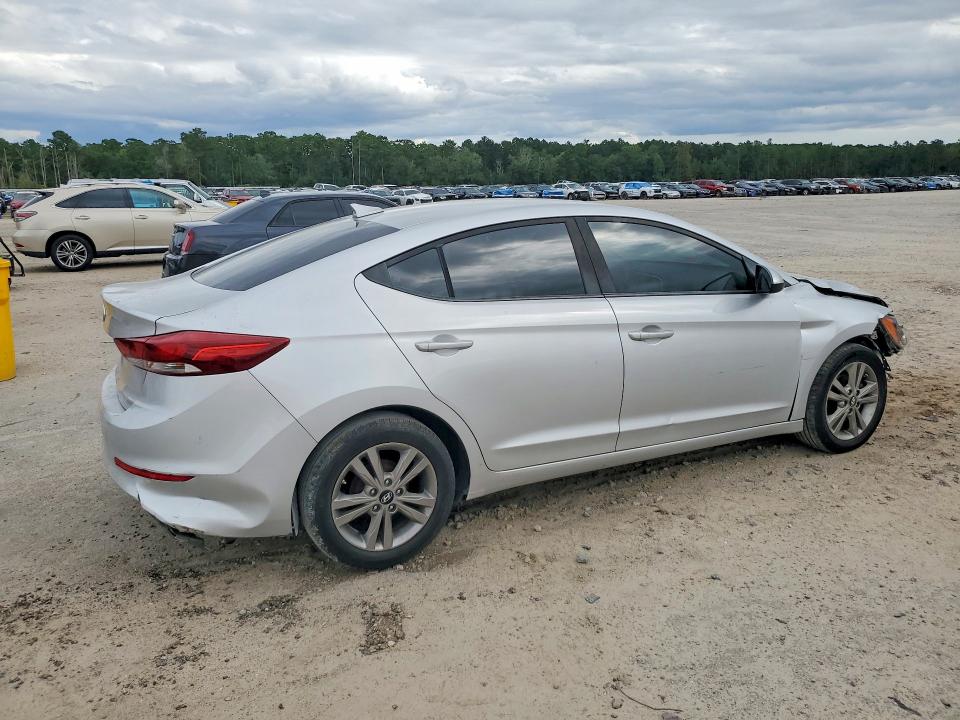 2017 Hyundai Elantra მანქანა იყიდება აუქციონზე, vin: KMHD84LF1HU100335, აუქციონის ნომერი: 68263896