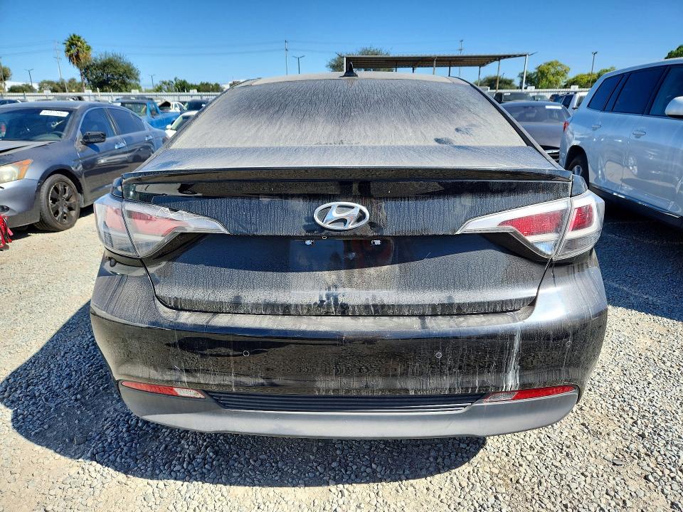 2016 Hyundai Sonata Hybrid მანქანა იყიდება აუქციონზე, vin: KMHE34L11GA033534, აუქციონის ნომერი: 67668536