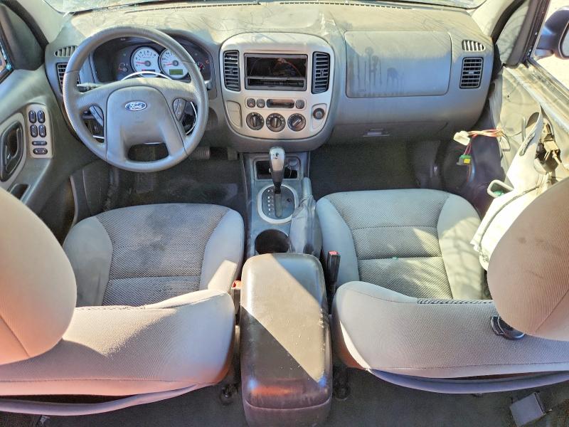 2005 Ford Escape მანქანა იყიდება აუქციონზე, vin: 1FMYU93105KA32342, აუქციონის ნომერი: 69938696