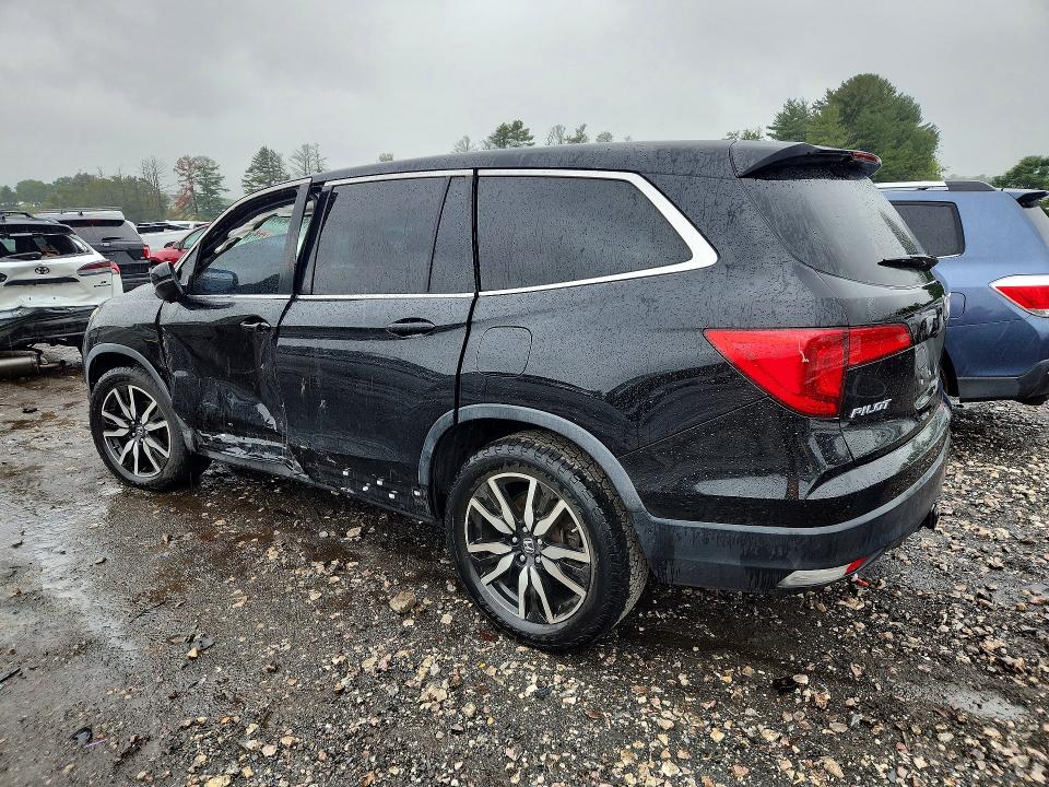 69867336 :رقم المزاد ، 5FNYF6H54JB009937 vin ، 2018 Honda Pilot مزاد بيع