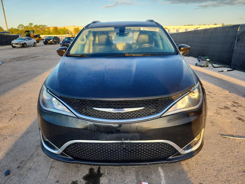 Продажа на аукционе авто 2019 Chrysler Pacifica, vin: 2C4RC1BG5KR685684, номер лота: 67358206