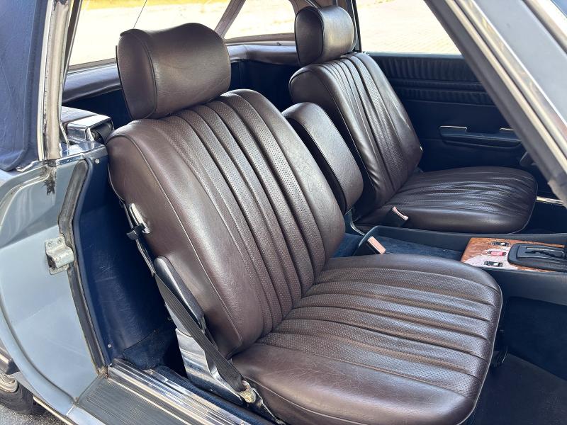 69641226 :رقم المزاد ، WDBBA45A4CB016031 vin ، 1982 Mercedes-benz 380 مزاد بيع
