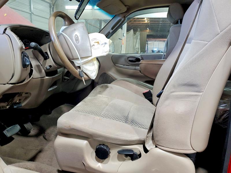 68667696 :رقم المزاد ، 1FTRX18L22NB58384 vin ، 2002 Ford F150 مزاد بيع