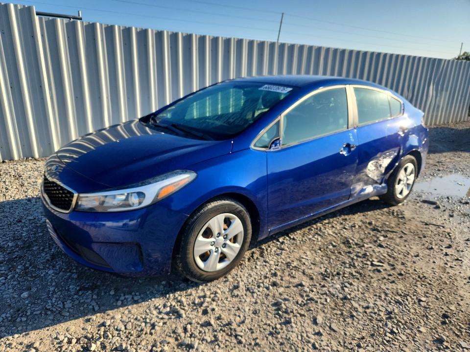 68023976 :رقم المزاد ، 3KPFL4A76JE179576         vin ، 2018 Kia Forte مزاد بيع