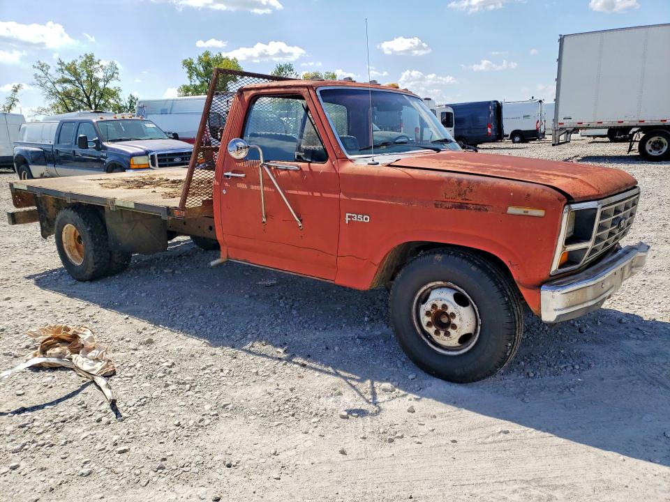 66809286 :رقم المزاد ، 2FDJF37G2DCA34023 vin ، 1983 Ford F250w/trlr مزاد بيع