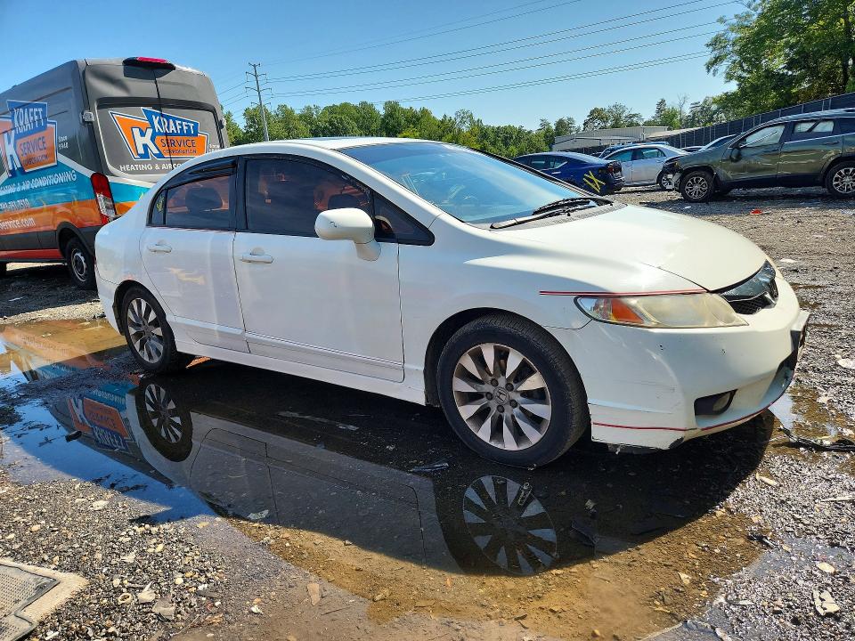 67804816 :رقم المزاد ، 2HGFA1F88BH543011 vin ، 2011 Honda Civic مزاد بيع