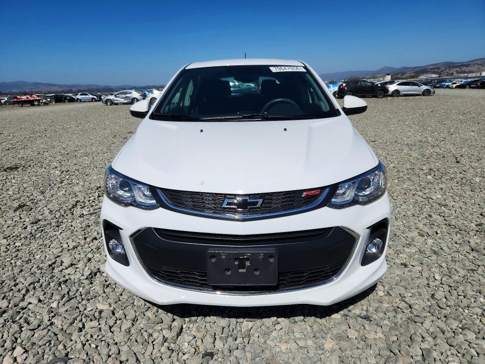 70647856 :رقم المزاد ، 1G1JD6SBXJ4129747 vin ، 2018 Chevrolet Sonic مزاد بيع