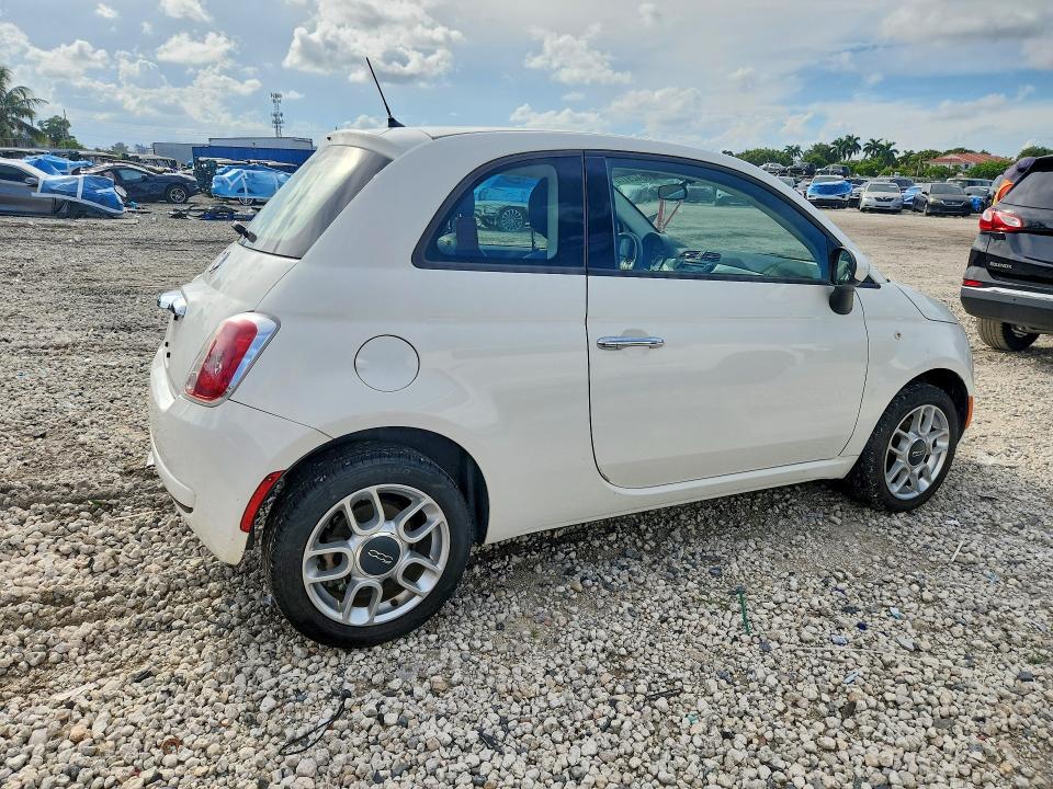 68429176 :رقم المزاد ، 3C3CFFAR1FT613434 vin ، 2015 Fiat 500 مزاد بيع