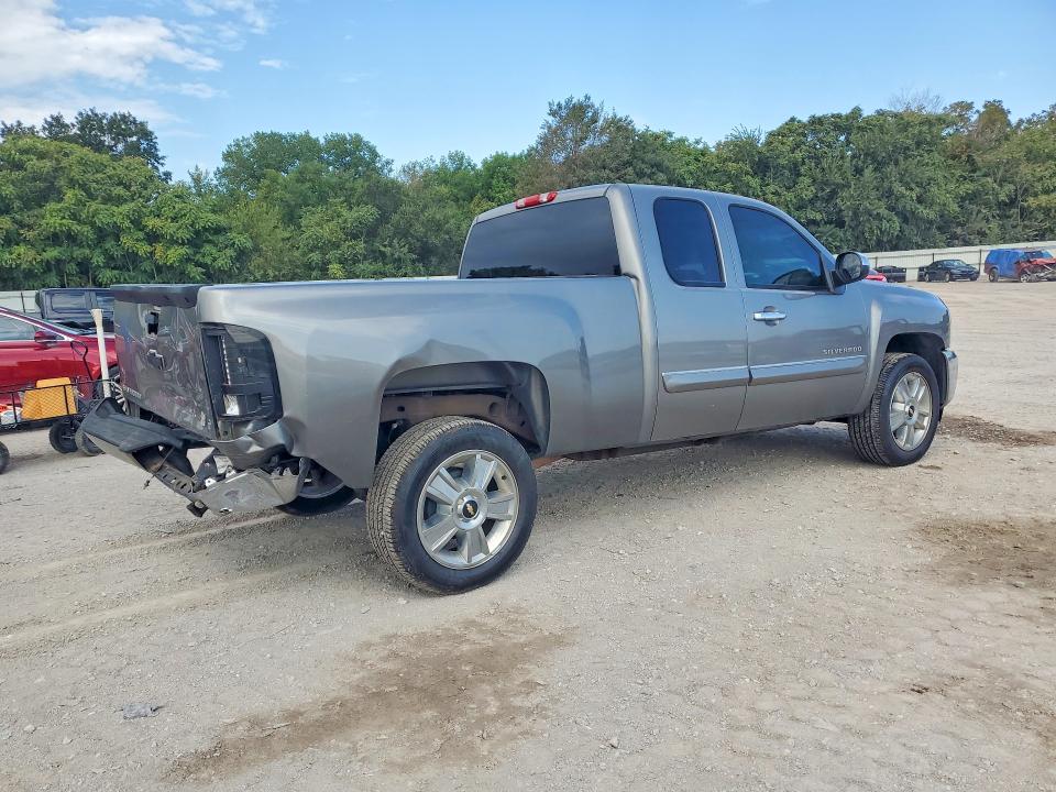 2013 Chevrolet Silverado მანქანა იყიდება აუქციონზე, vin: 1GCRCSE06DZ254526, აუქციონის ნომერი: 69283806