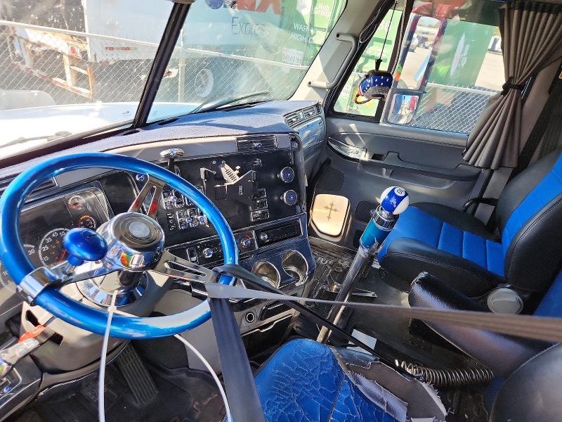 69918506 :رقم المزاد ، 1FUJA6CK47LY29205 vin ، 2007 Freightliner Conventional مزاد بيع