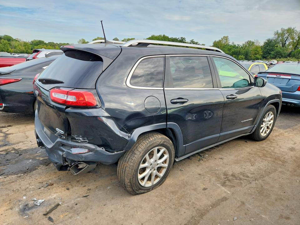 Auction sale of the 2016 Jeep Cherokee, vin: 1C4PJMCS2GW102892, lot number: 69290916