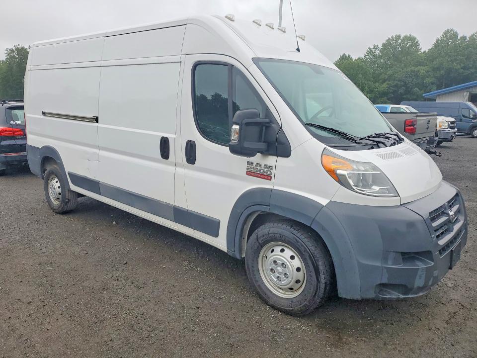 67134966 :رقم المزاد ، 3C6TRVDGXJE133839 vin ، 2018 Ram Promaster 2500 مزاد بيع