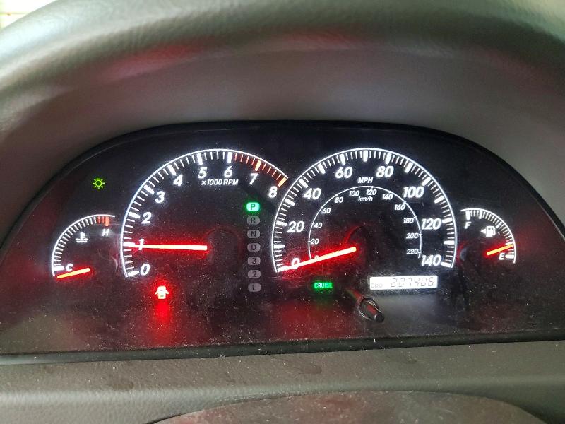68745116 :رقم المزاد ، 4T1BF30K65U596544 vin ، 2005 Toyota Camry مزاد بيع