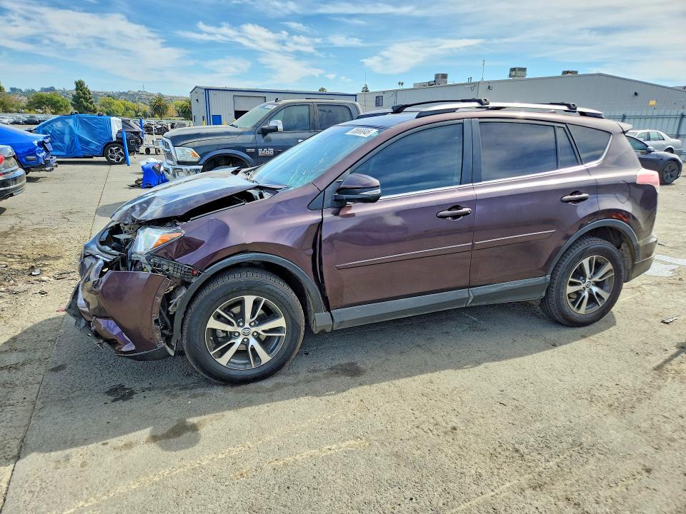 Aukcja sprzedaży 2017 Toyota Rav4, vin: 2T3RFREV9HW582511, numer aukcji: 70666646