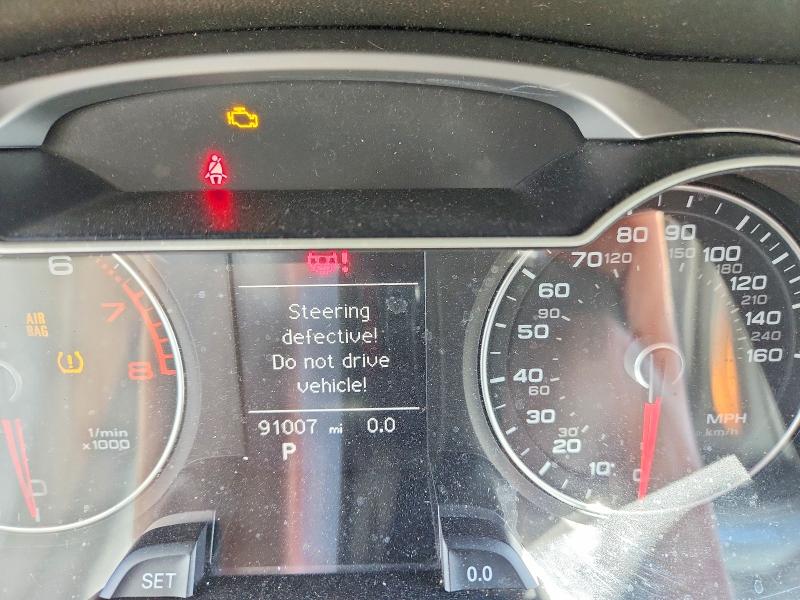 70176876 :رقم المزاد ، WAUAFAFLXFN002017 vin ، 2015 Audi A4 مزاد بيع