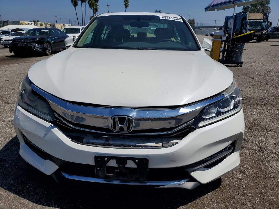68243406 :رقم المزاد ، 1HGCR3F80GA014259 vin ، 2016 Honda Accord مزاد بيع